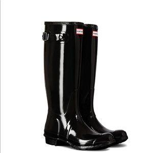 Hunter Tall Gloss Buckle Strap Rain Boots NWOB